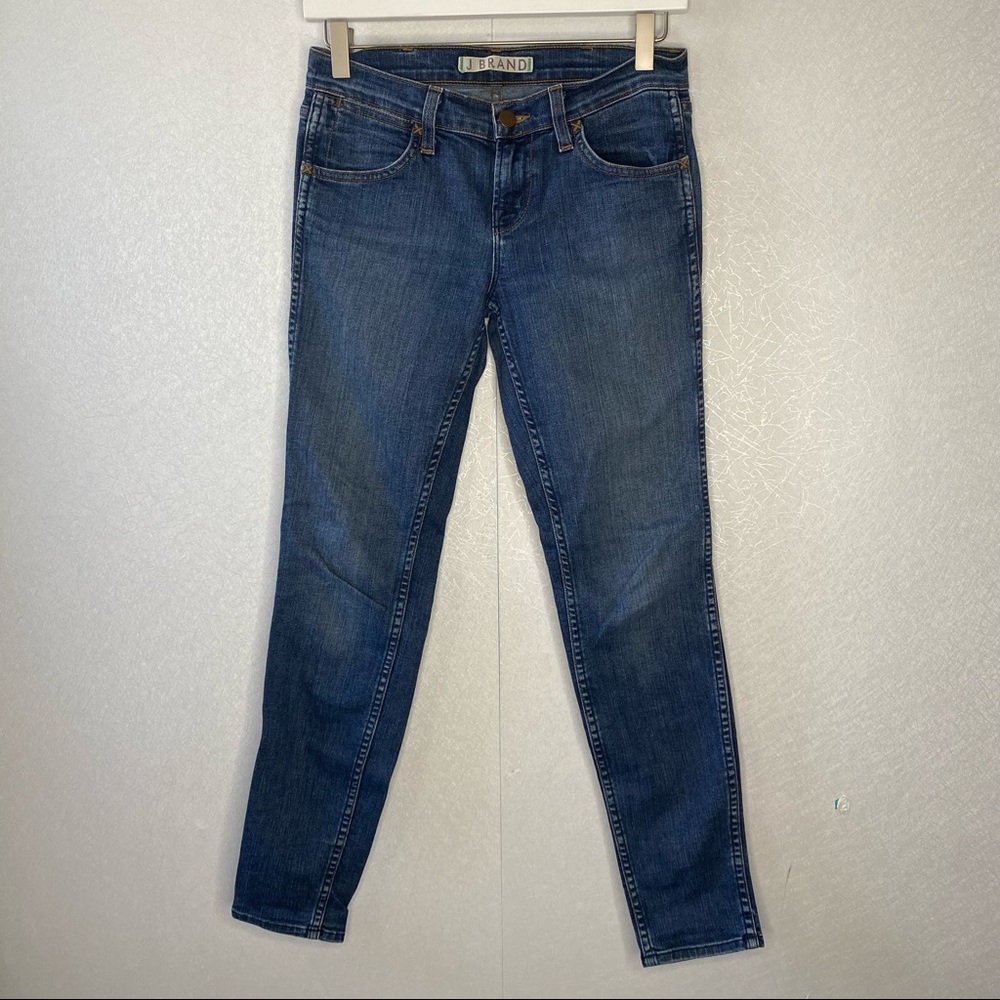 J Brand Bella Low Rise Skinny in Vivid Size 26